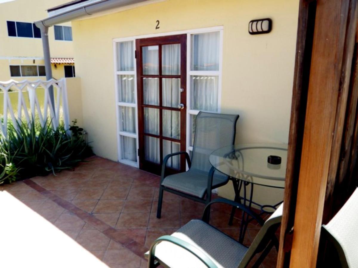 Aruba Cunucu Residence Palm Beach Exterior photo