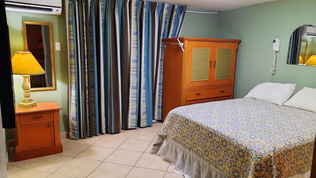 Aruba Cunucu Residence Palm Beach Exterior photo