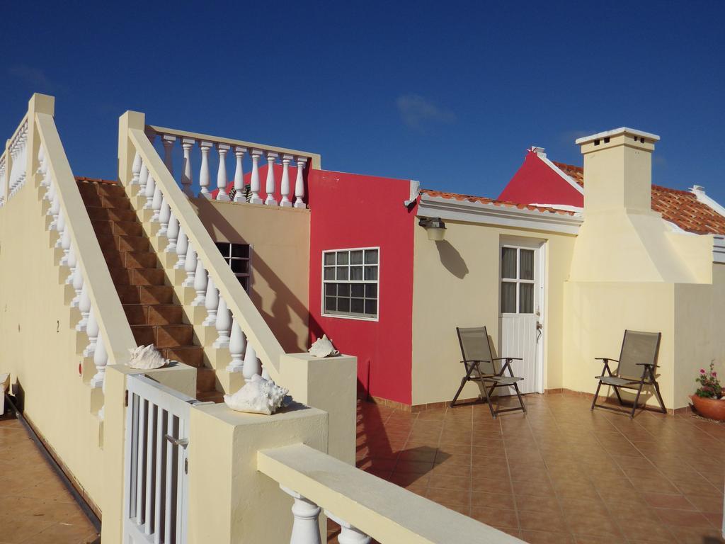 Aruba Cunucu Residence Palm Beach Exterior photo